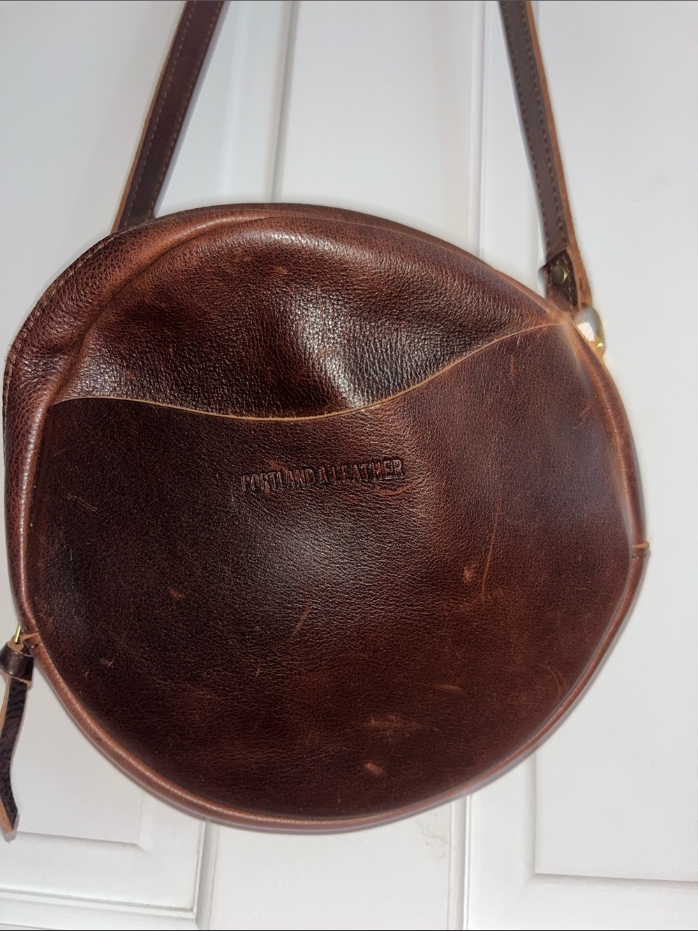 Portland Leather Circle Brown Crossbody Bag